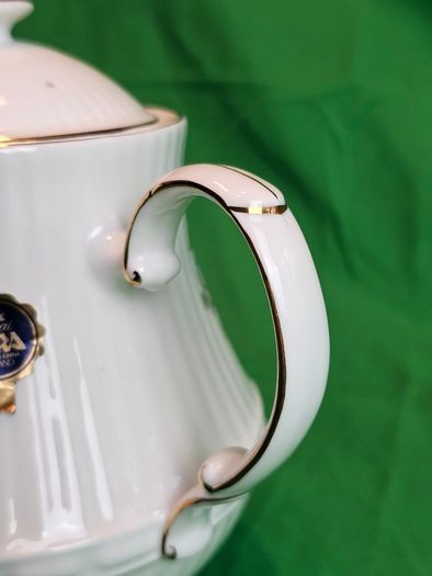 Royal Tara Fine Bone China Teapot  Harmony Pattern (Galway, Ireland)