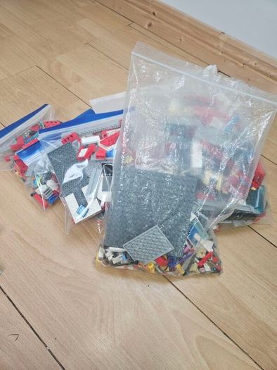 Lego (Fire Station and Train)