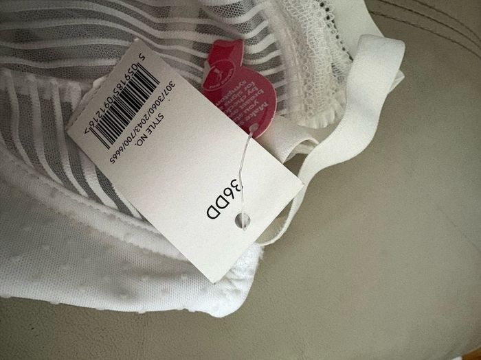 white bra 36DD
