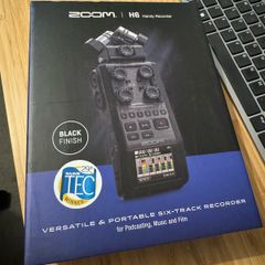 Zoom H6 Black Handy Recorder, Mint,Used Twice,  Box, Manual, Receipt Included bought for 359eur