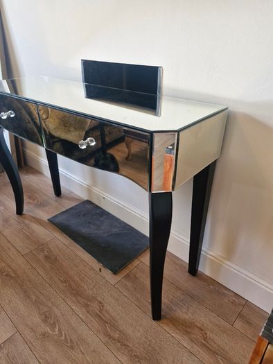 Console table