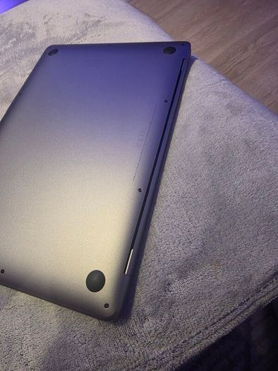 macbook Air m1 space gray (no scratches, battery health 95%)