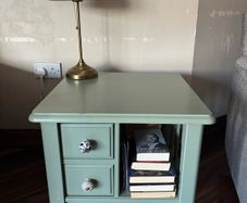 Corner Table
