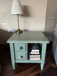 Corner Table