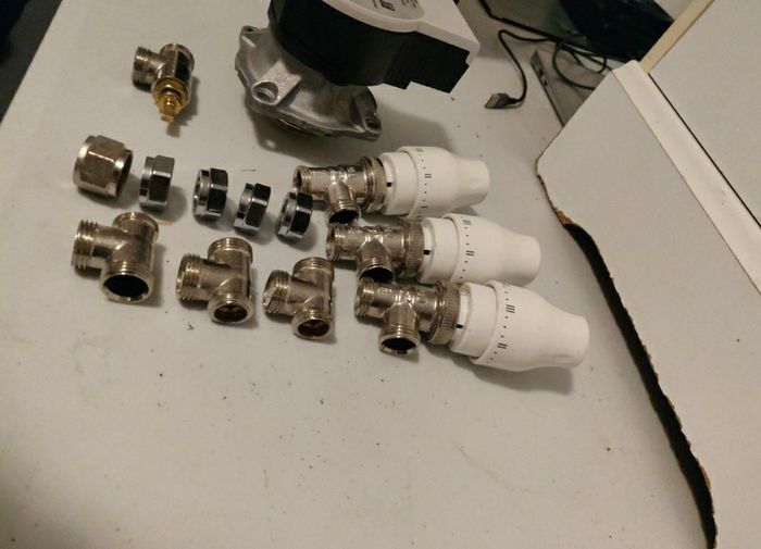 Wilo Para Heating Pump & Underfloor/Radiator Valve Fittings Bundle