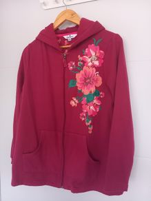 women jumper/hoodies.size14