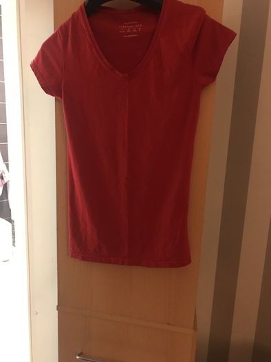 Red Tee Size 8