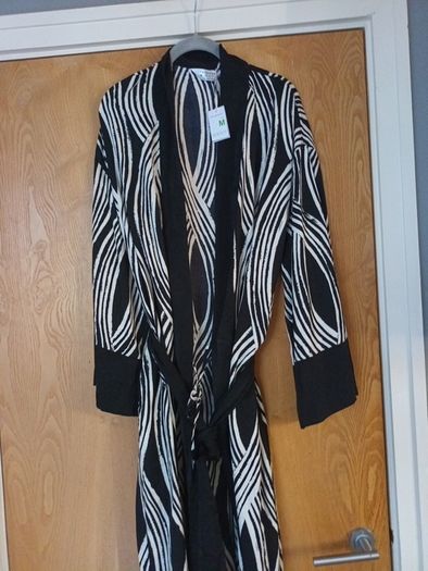 Primark Satin Dressingown.  Size M - 12-14.  B.N.W.T
