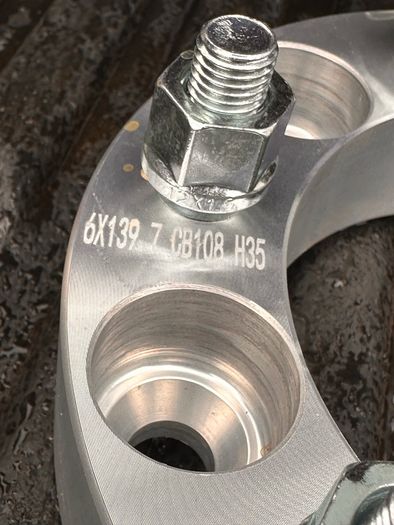Toyota SUV 35mm spacers