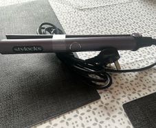 Stylocks 2 in 1 hair straightener and curler