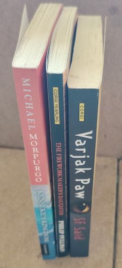 Children's School Reading / Modern Classics Book Bundle (Morpurgo, Pullman)