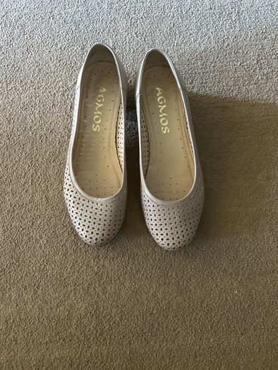 Beige shoes