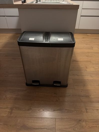 Dustbin Garbage Bin
