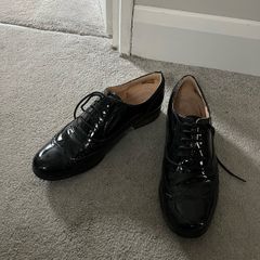 black patent leather shoes