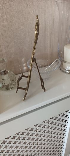Vintage Brass Easel Stand.