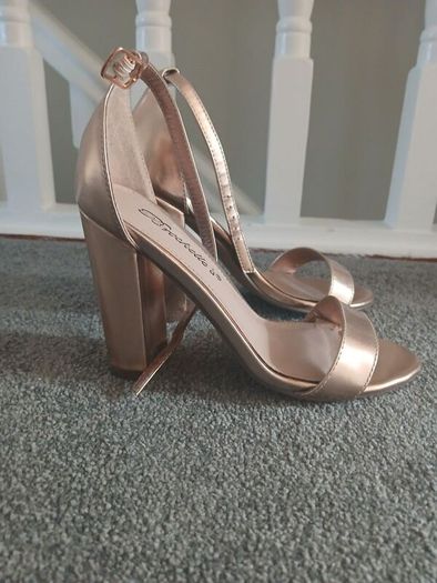 Rose gold heels - Size 5.5