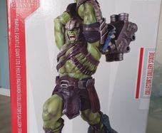 Gentle Giant Thor Ragnarok Gladiator Hulk 1/8 scale statue