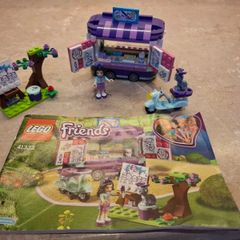 LEGO Friends, Emma's Art Stand