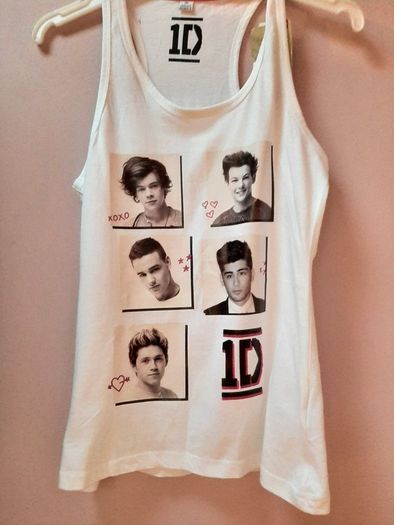 1D New tee shirt tag attached