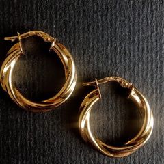 Solid 9ct 9k gold twisted hoop earrings- 1.3g