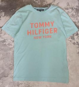 Tommy Hilfiger T-Shirt size M