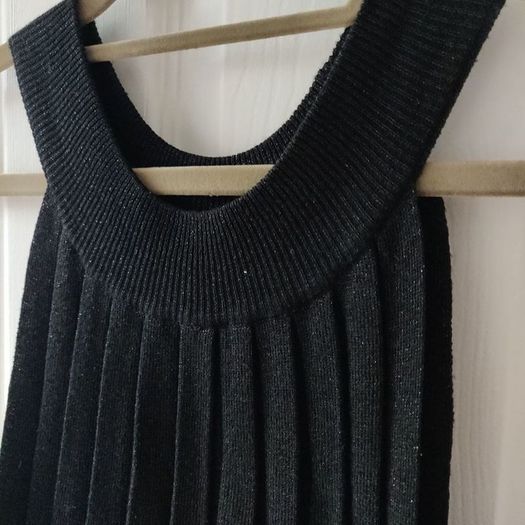 Black Sparkly Top, size 10