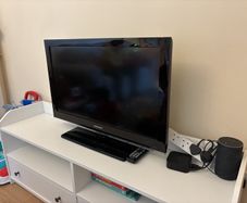 42' Samsung TV