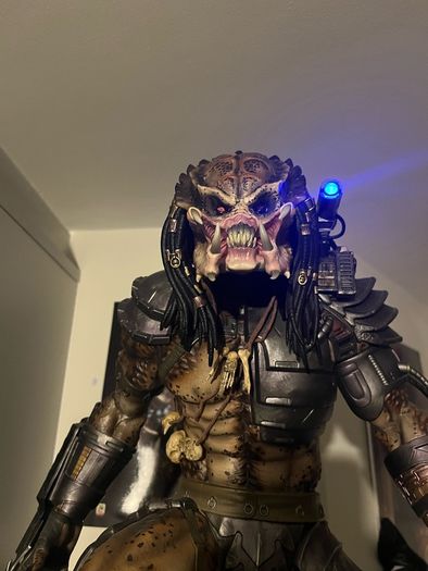 Prime 1 Studios Predator Big Game 1/3 statue not hot toys sideshow