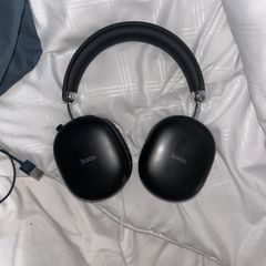 headphones barely used good sound quality