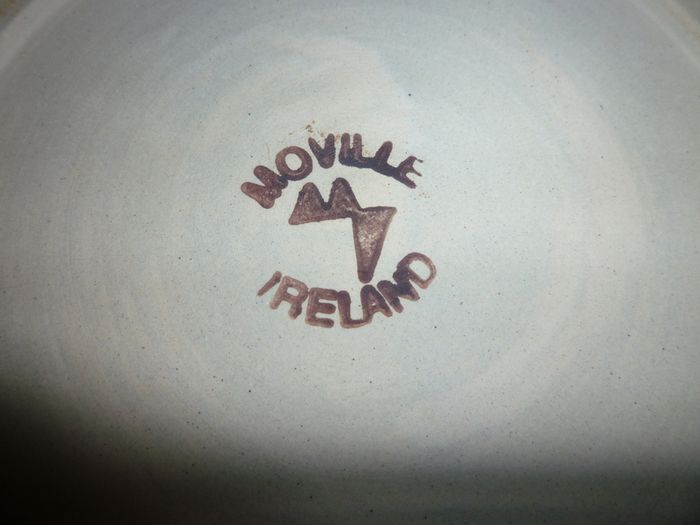 Giant Serving platter, Ramekins, Bowls, Dish. Plate. Moville. 8 ITEMS