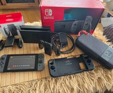 Nintendo Switch V2 (Improved Battery) Boxed Bundle + Extra Accessories & Case