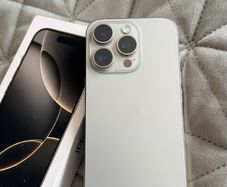 iPhone 16pro 256gb