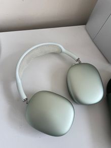 AirPods Max (lightning)