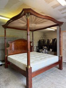 Four post bed