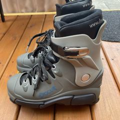 InLine Agressive Skate Rollersblades Occult Abec 7