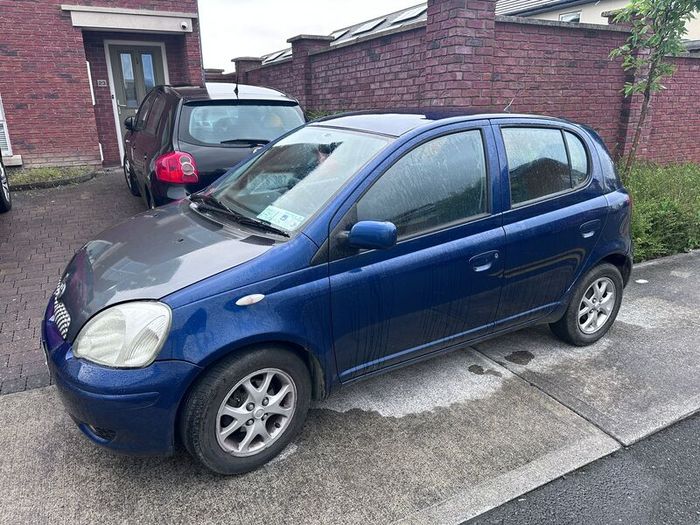 2004 Toyota Yaris need to sale ASAP
