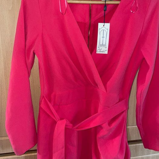 Stunning closet London dress brand new