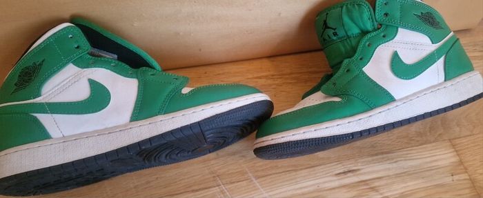 Air Jordan 1 Mid size 3.5