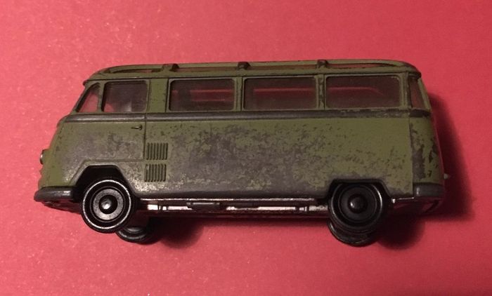 Siku V220 Tempo Matador bus