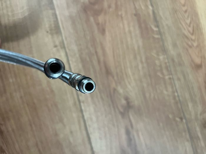 Kitchen sink pipes