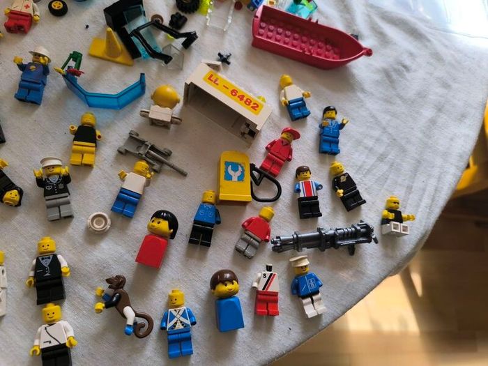 Vintage 80s Lego Bundle