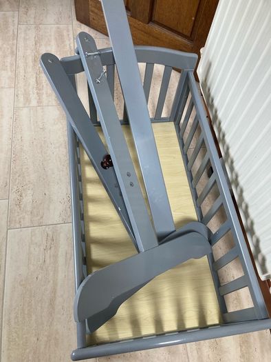 Baby wooden crib