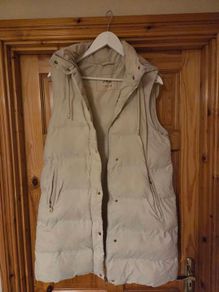 Zara cream gilet Size M