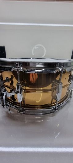 Ludwig Smooth Bronze Vintage Monroe Badge 14 x 6.5 Snare Drum