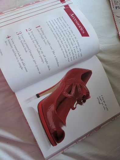 GOKWAN How to Dress
