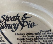 Vintage Pearson's of Chesterfield Steak and Kidney Pie Earthenware Pie Dish 25 cm by 4