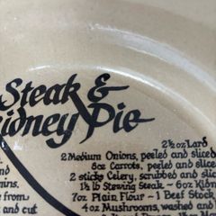 Vintage Pearson's of Chesterfield Steak and Kidney Pie Earthenware Pie Dish 25 cm by 4