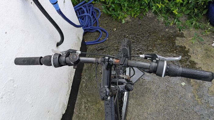 Rockrider Mountain Bike ST 50 (Size L/XL)