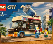 Lego City - 60384 - Penguin Slushy Van