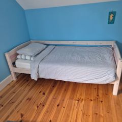 Kids bed